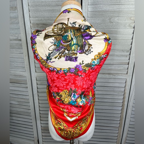 BERKSHIRE Vintage Silky Scarf Square with Napier Gold Tone Scarf Slide-OS - Picture 5 of 6